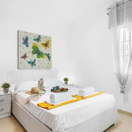 B18 Stunning Tajinaste En Abrigos Apartment